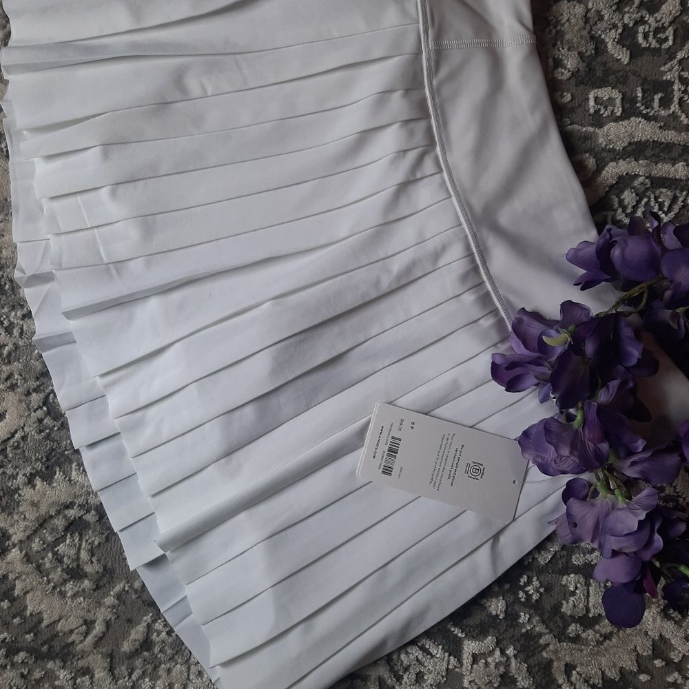 NWT Athleta Elevate Skort